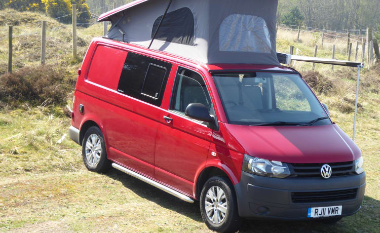 Ruby – Luxury modern Volkswagen Automatic 4 Berth Campervan fully equipped 