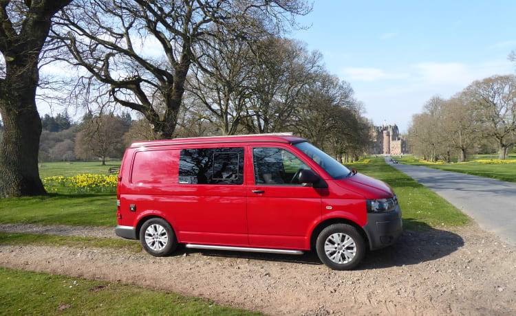 Ruby – Luxury modern Volkswagen Automatic 4 Berth Campervan fully equipped 