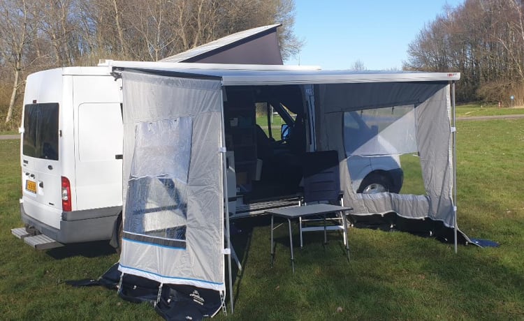 IZI Camper – Back to Basic with a CamperBus, the ultimate feeling of FREEDOM !!!