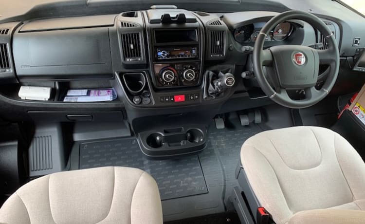 Jumbo – Family Luxury - Glamping su ruote 2020 6 Camper Classe A Nascita