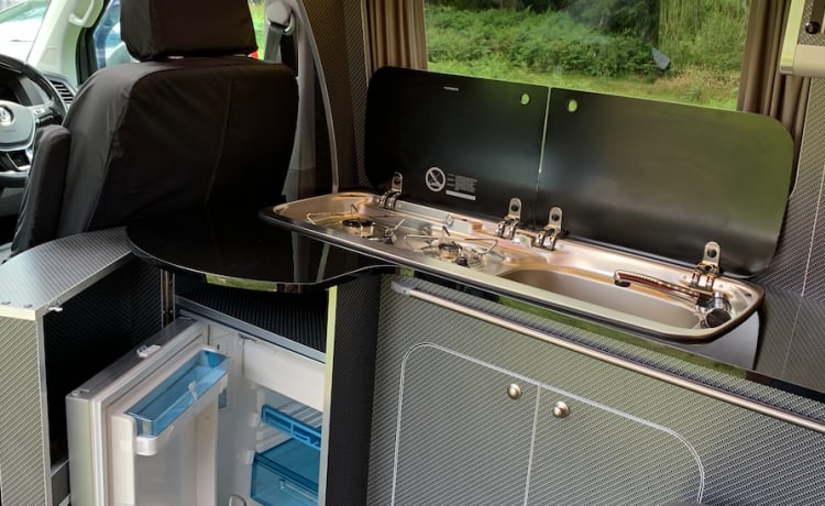 2016 VW T6 T28 SWB Transporter Camper