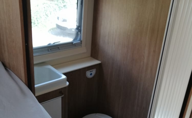 Ons Mieke...  – Rimor seal 695: Cozy mobile home with spacious bedroom.