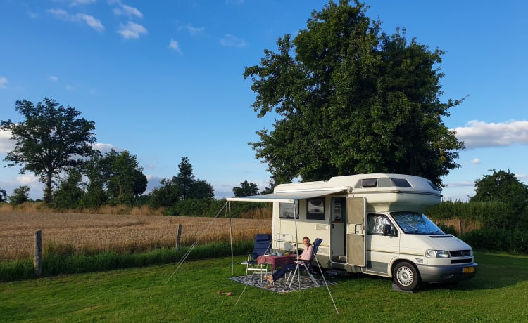 Volkswagen T4 Karmann Camper met rondzit