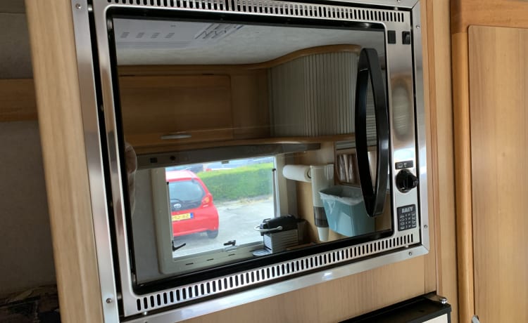 Bari – family camper 7p Rimor alcove from 2001