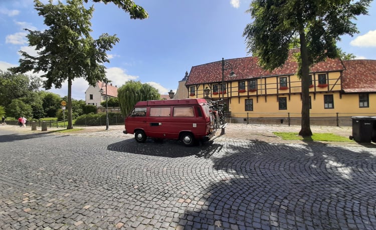 Red GrandDad! – Red Granddad - Retro 4p Volkswagen Bus Camper from 1991