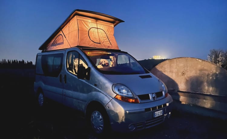 Adria 3 Way Rent Van in Puglia 