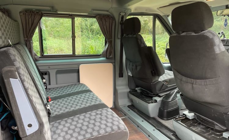 Nugget  – Comfortabele en compacte 5 persoons camperbus Ford Nugget