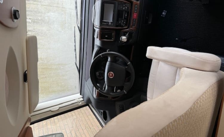 4p Hymer intégré à partir de 2013