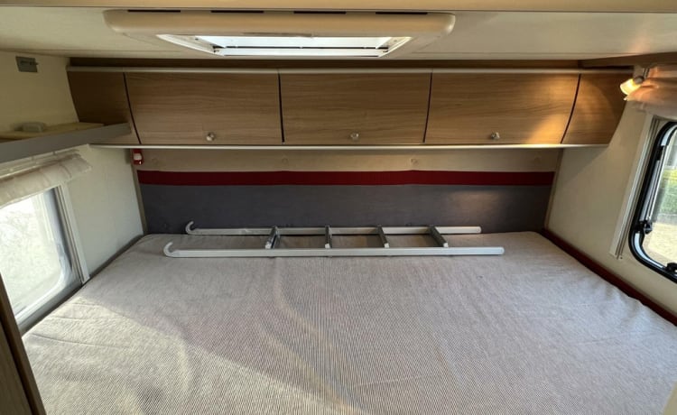 Bürstner family camper 4 person Integral