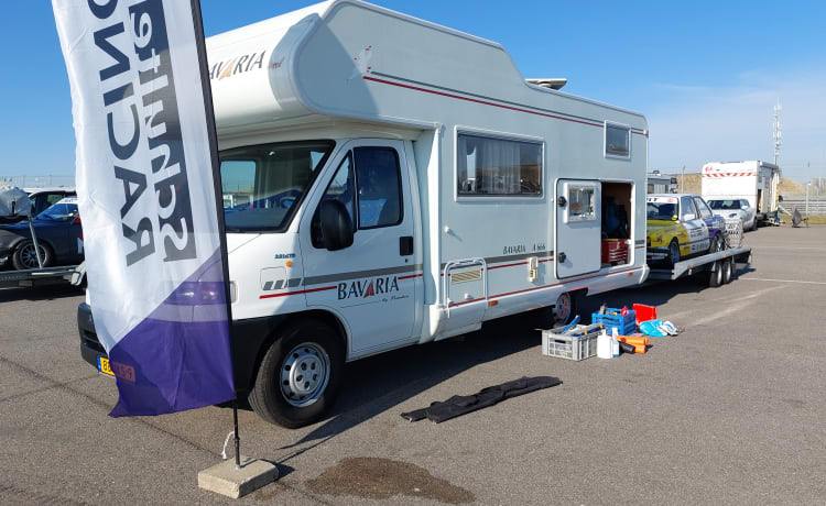 De Camper – Belle Fiat Bavaria 7p spacieuse avec hayon XL