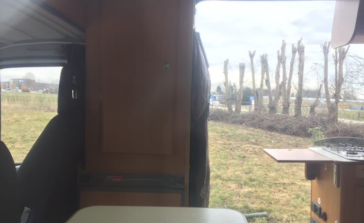 Ranger – Fiat Ducato 2.3 JTD Eurocamp 2 Buscamper per il comfort, praticità e piacere di guida!