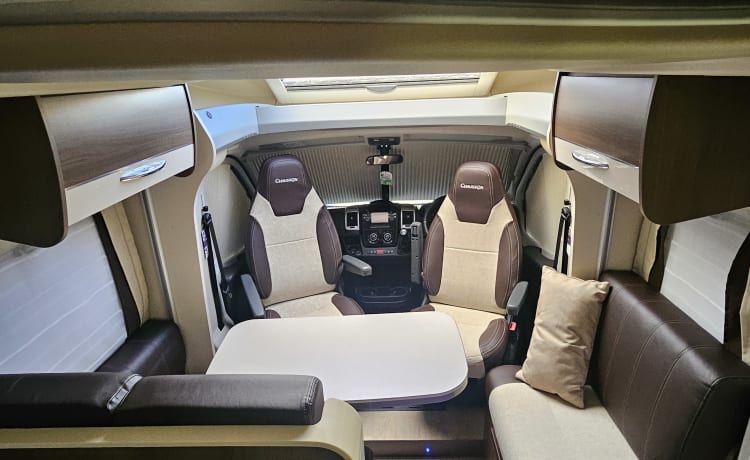 Luxury plus  – 4 berth Fiat integrated from 2015