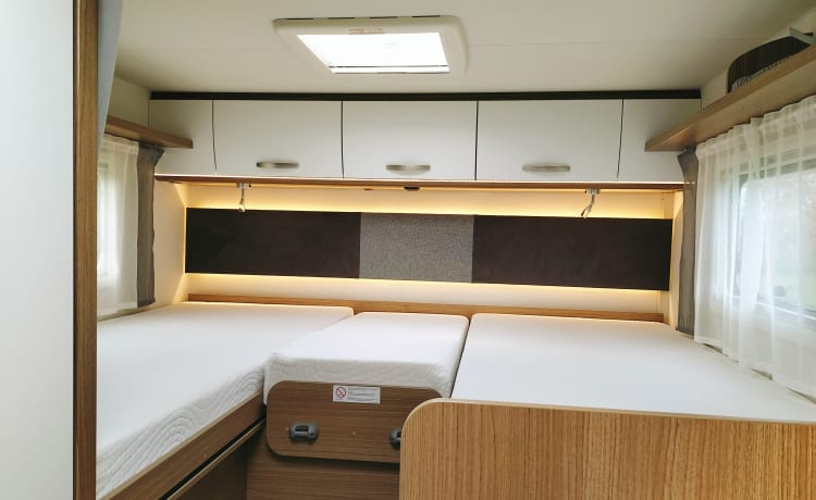 Kaatje – BRAND NEW!! 4 persoons camper uit 2023!! 