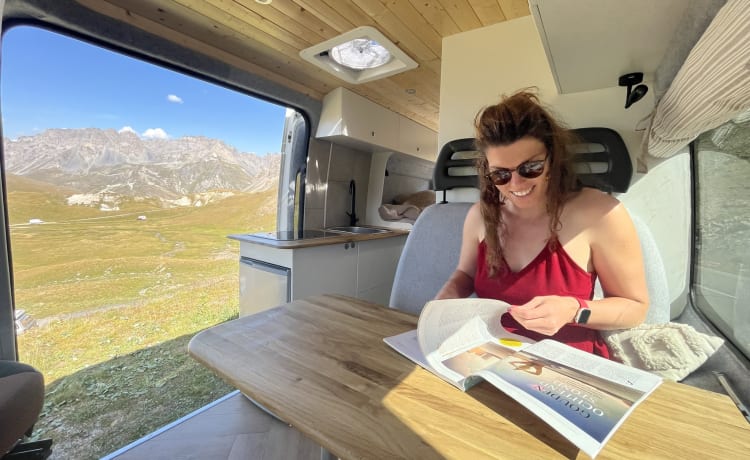 Duci – 🚐  Off-Grid Avontuur voor 2 Ontdekkingsreizigers! 🌟 | Euro 5 | Fiat Ducato