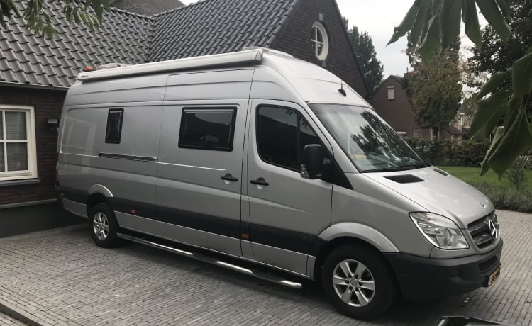 MB Sprinter 318 CDI (184pk) Camping-car avec option complète !! 210cm de hauteur debout !!