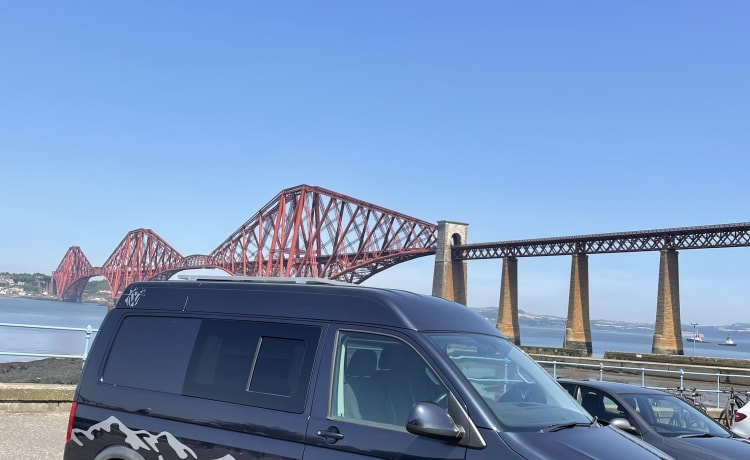 Highlander scotland – Louez le Highlander Scotland depuis l'aéroport ou la gare d'Édimbourg