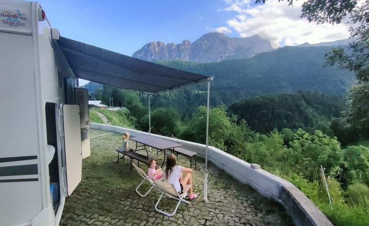 Coraggio – Family camper for 7 people ideal for a free stopover