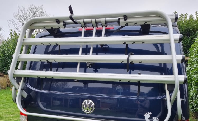 "Buster" - VW LWB T5 Campervan - Boite automatique DSG