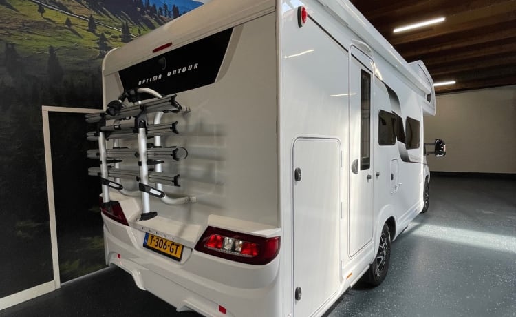 6p Hobby alcove uit 2022 Prachtige Camper!