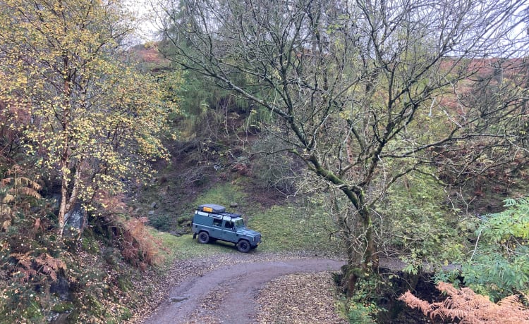 2p Land Rover rooftop from 2013