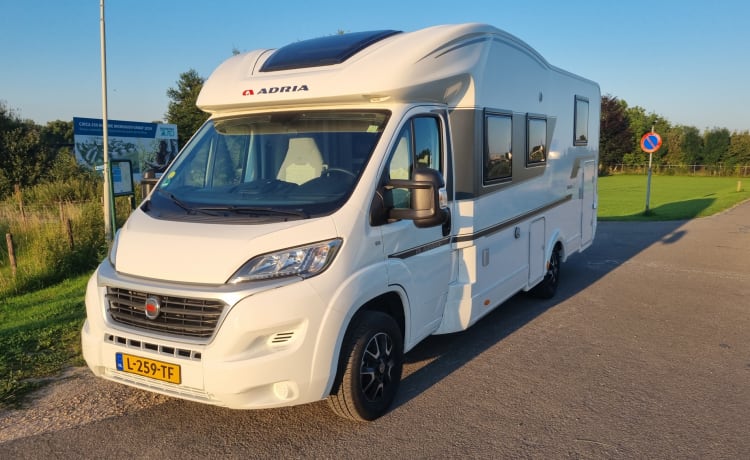 Bolser – 4p Adria Matrix 670 SC Plus from 2021