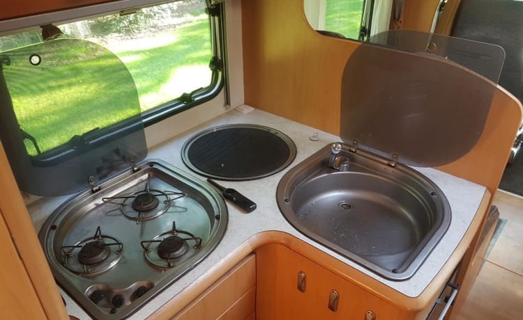 Cristall – The pinnacle of freedom: spacious alcove motorhome