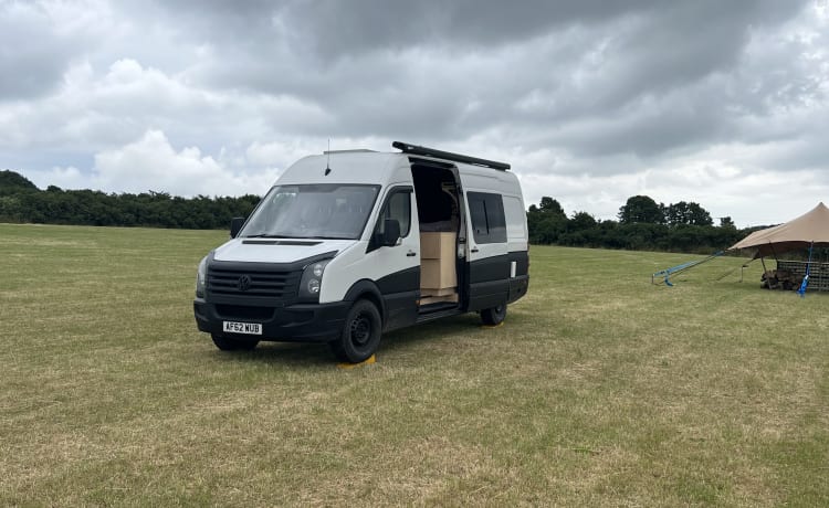 Nomad – Volkswagen-Bus mit 4 Schlafplätzen aus dem Jahr 2012