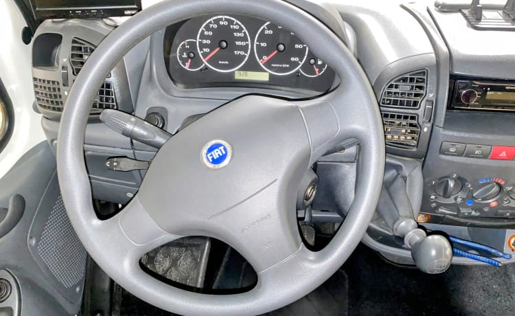 6p Fiat alcove from 2006