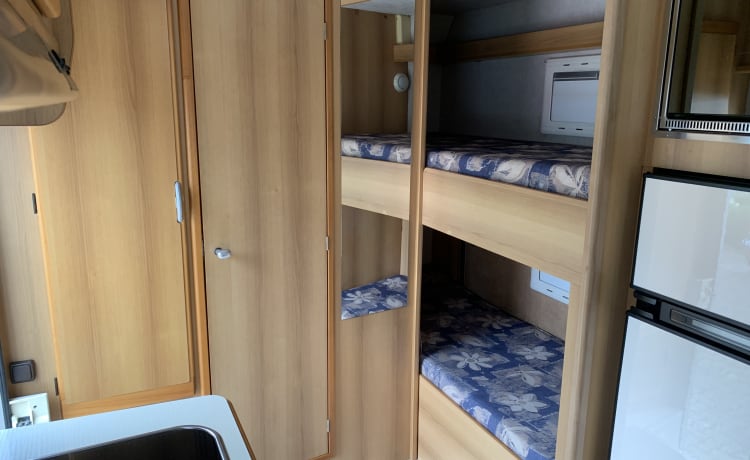 Bari – family camper 7p Rimor alcove from 2001