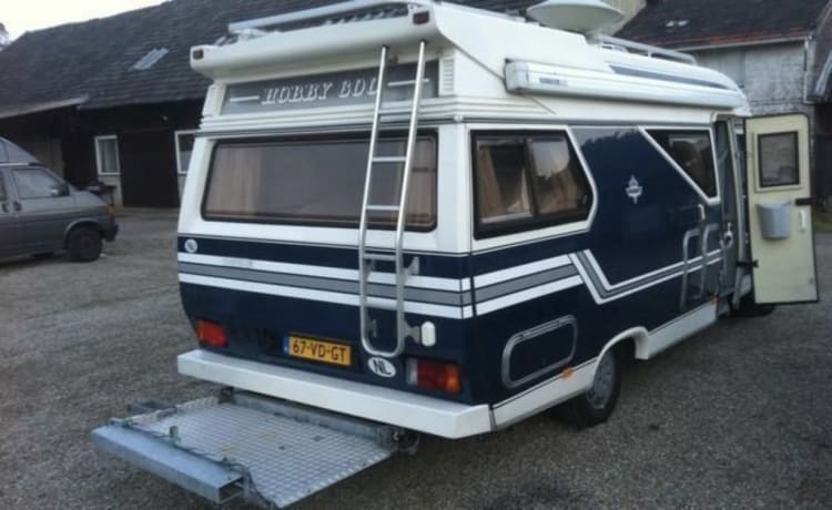 Kluk kluk – Camper with (bicycle) carrier equipped with ramp!