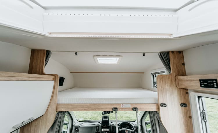 H2 – FIAT SUNLIGHT A68 - 6 slaapplaatsen, perfect voor het hele gezin