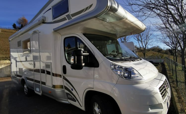 Christian  – Camper MC LUISE 2.2 130 HP 6 seats