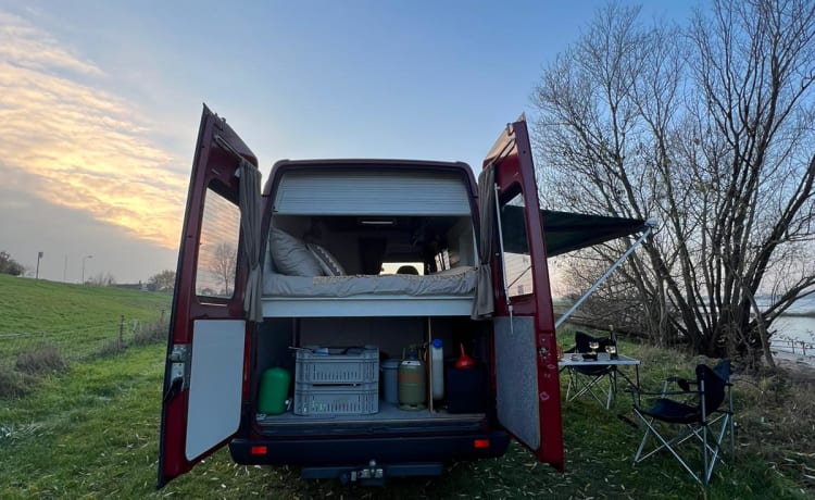 DiDi – Camping-car VW Bus 2p autosuffisant à la hanche