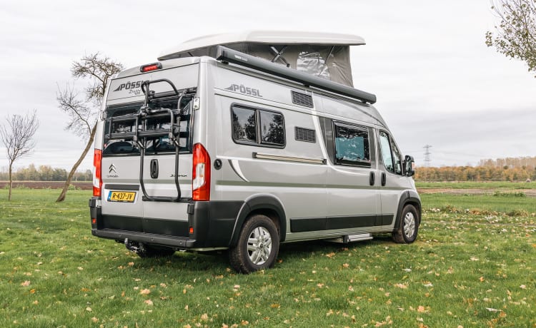 Fijnja – Luxury 4 pers. Pössl bus camper with sleeping lifting roof from 2019