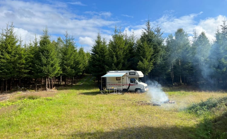 Dernière minute (-20%) : Camping-car sympa et complet à louer !