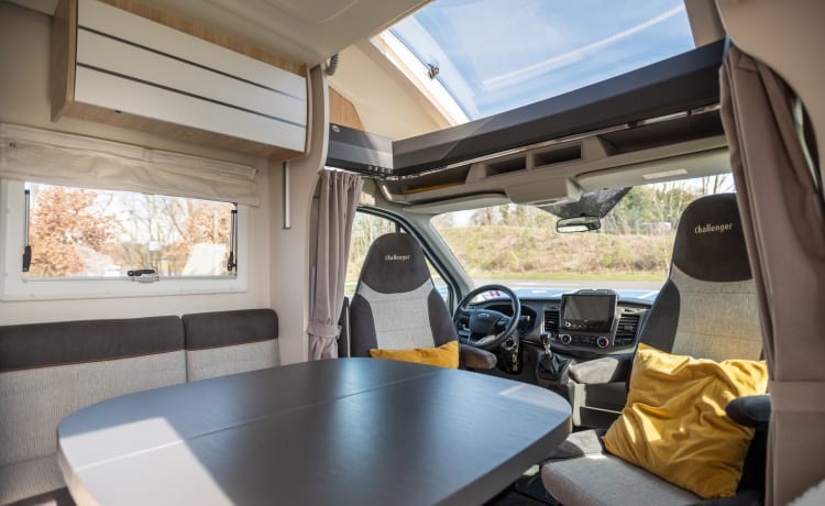 Camper Bobby – Lusso su ruote - Challenger 4P COMPLETAMENTE EQUIPAGGIATO! Pronto ad andare !