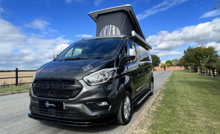 Heidi – Le FORD TRANSIT CUSTOM LWB EXPLORER