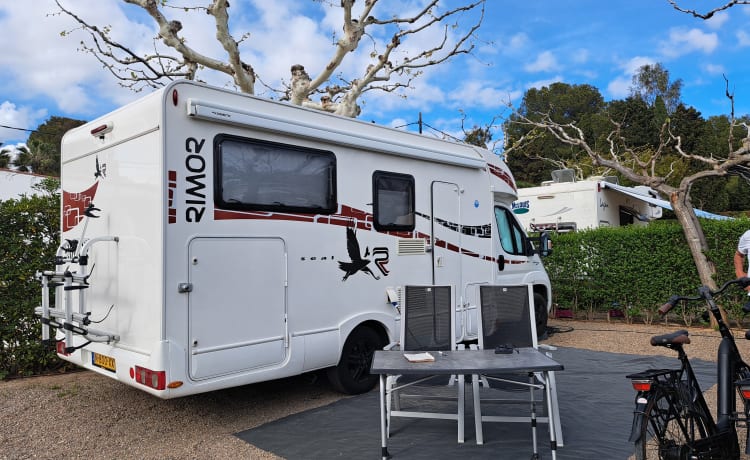 2p Rimor semi-integrated camper from 2017