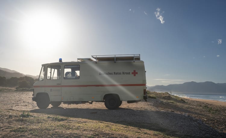 Frans – Krankenwagen des Roten Kreuzes