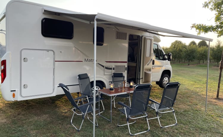 Droomcamper – New! Dream camper 5p Adria Mobil integrated from 2015