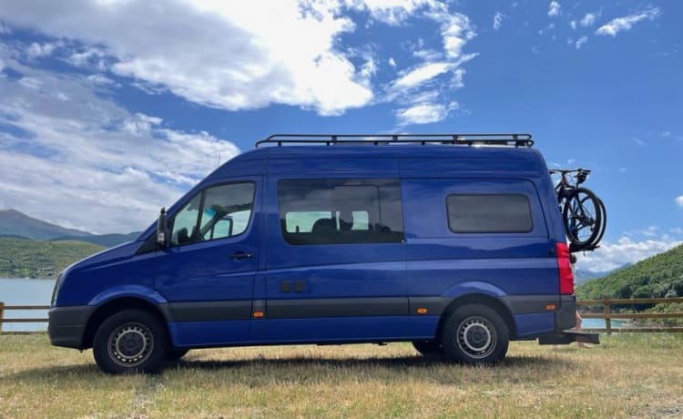 Volkswagen bus voor duo of klein gezin klaar voor nieuwe roadtrip