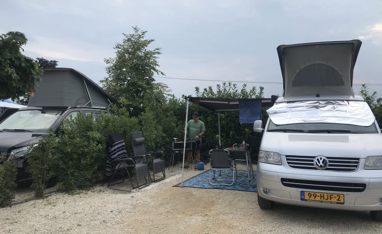 Volkswagen T5 campervan uit 2008