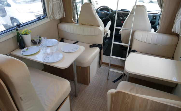 Rimor Alcove 7 persons seats- 6 berths