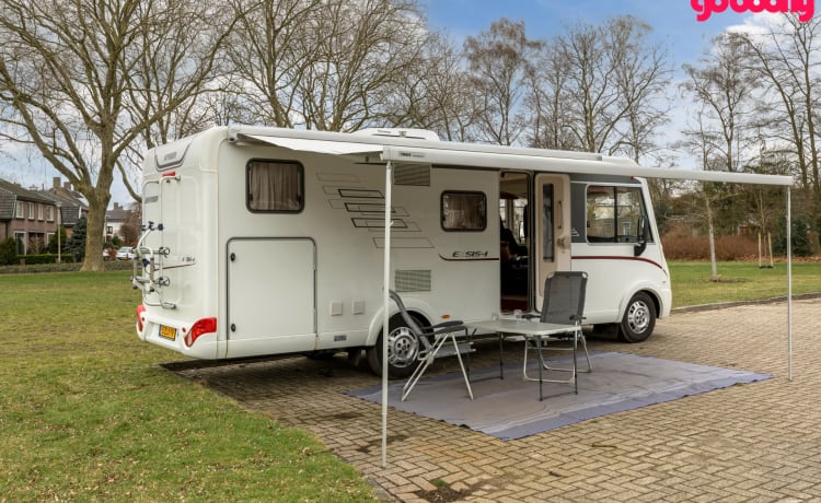 Liedje – Zeer LUXE Hymer Exsis-i met 2x AIRCO