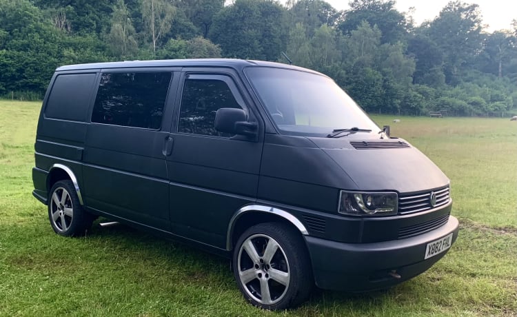 Moonraker – Aangepaste VW T4 Glamping, thetford toilet GRATIS VERZEKERING