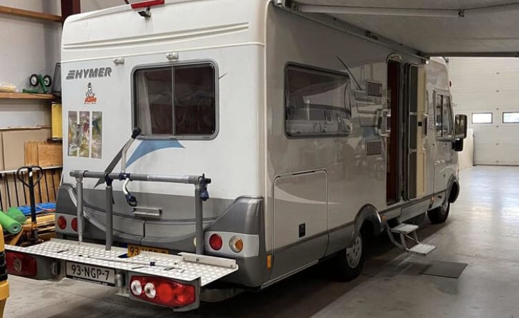 Hymer B654 – Hymer integrated 4p luxe model