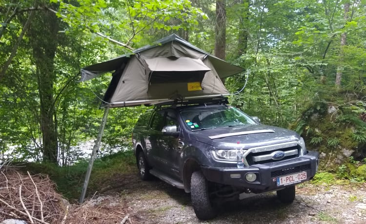 Ford Ranger met daktent voor 3 tot 4 personen