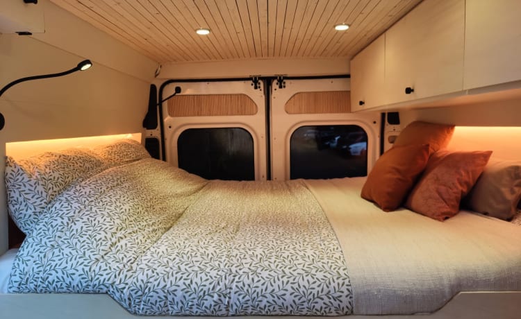 Beau camping-car confortable