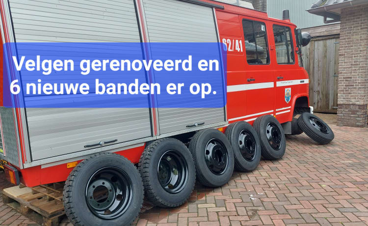 Harrie – Harrie 'Feuerwehrcamper' Mercedes 4-p