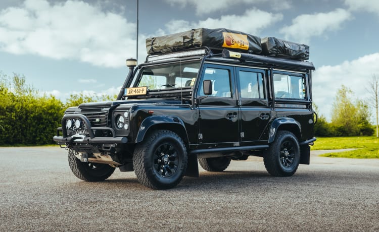 Dora – 5p Land Rover rooftop from 2000